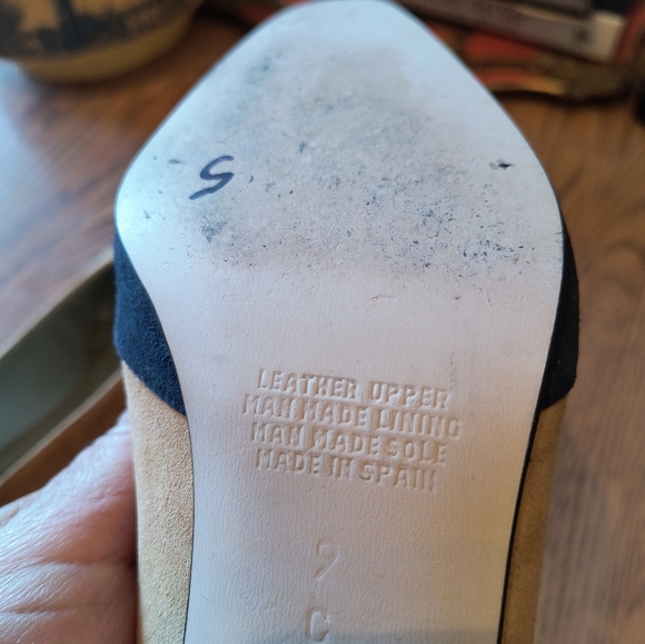 Vintage 80s Suede Pump Blue and Tan Made in Spain Size 9 - Picture 9 of 15